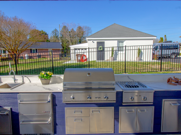 Add unique designs to your outdoor kitchen!